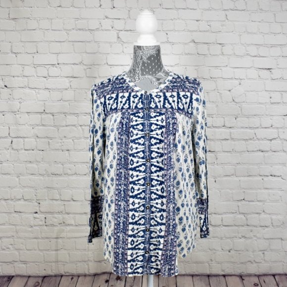 Tops - Blue and White Top Size L